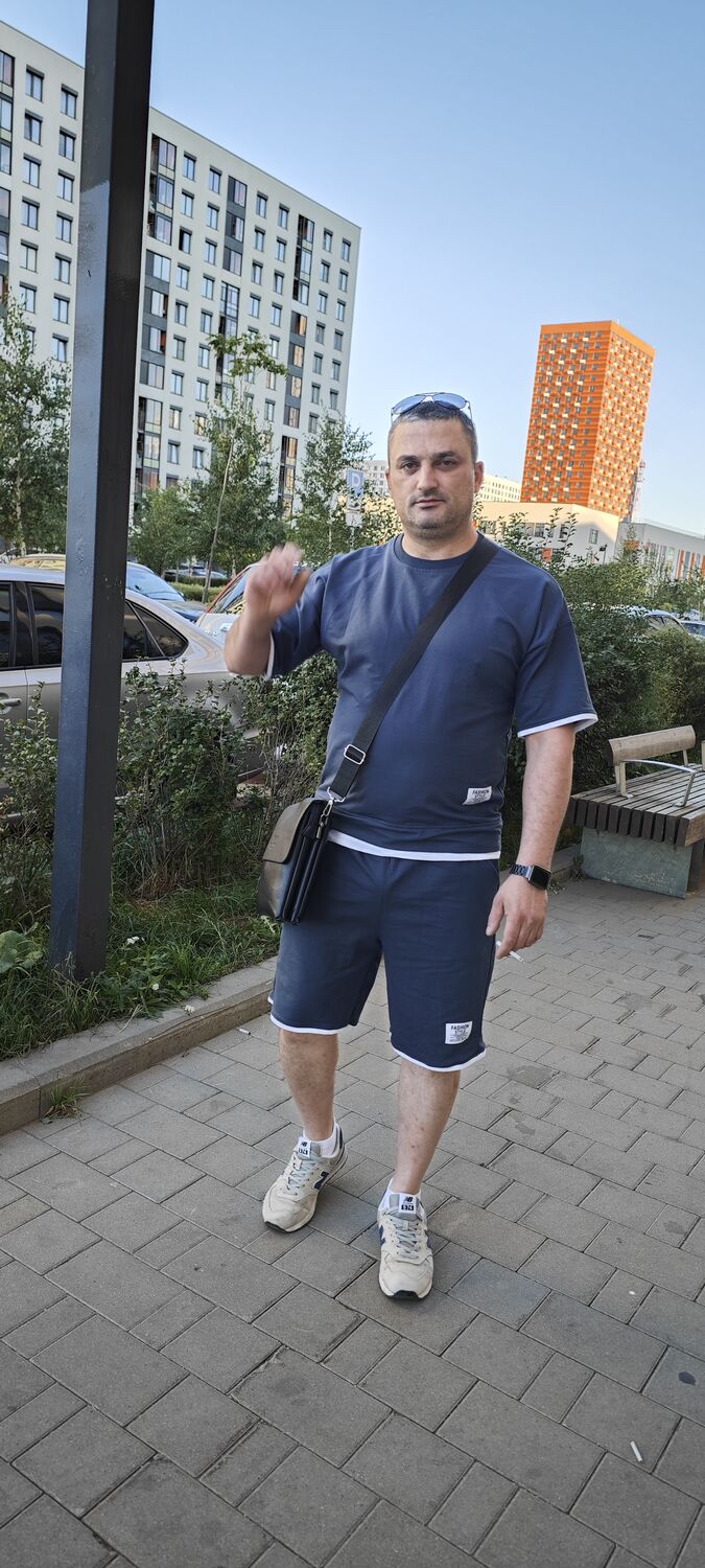  53181101  Nikolay, 41 ,    