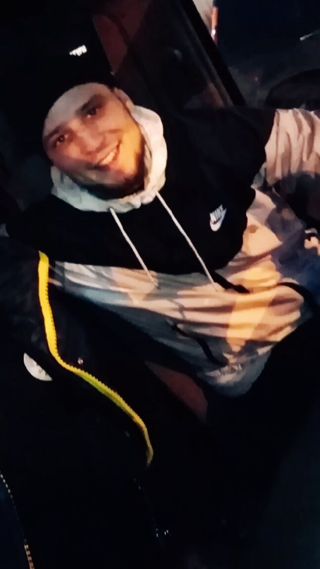 ,   Anton, 29 ,   , 