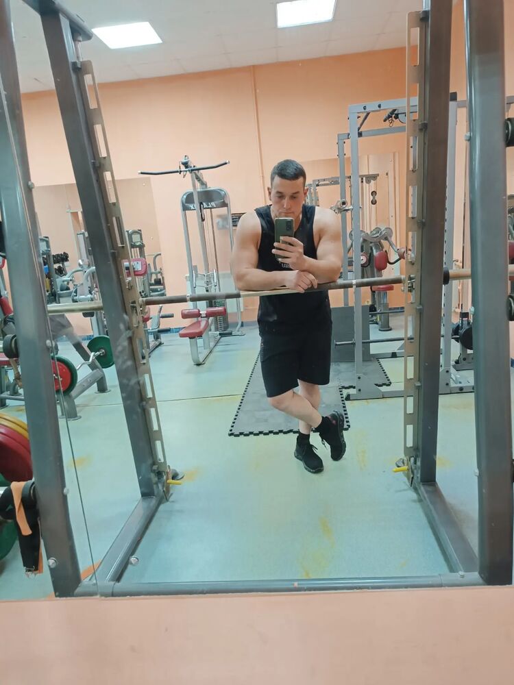  41793071  Igor, 27 ,    