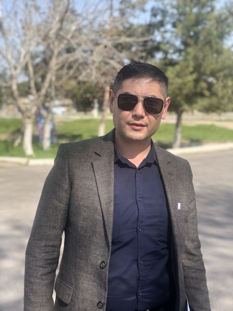  22960671  Wolf, 41 ,    