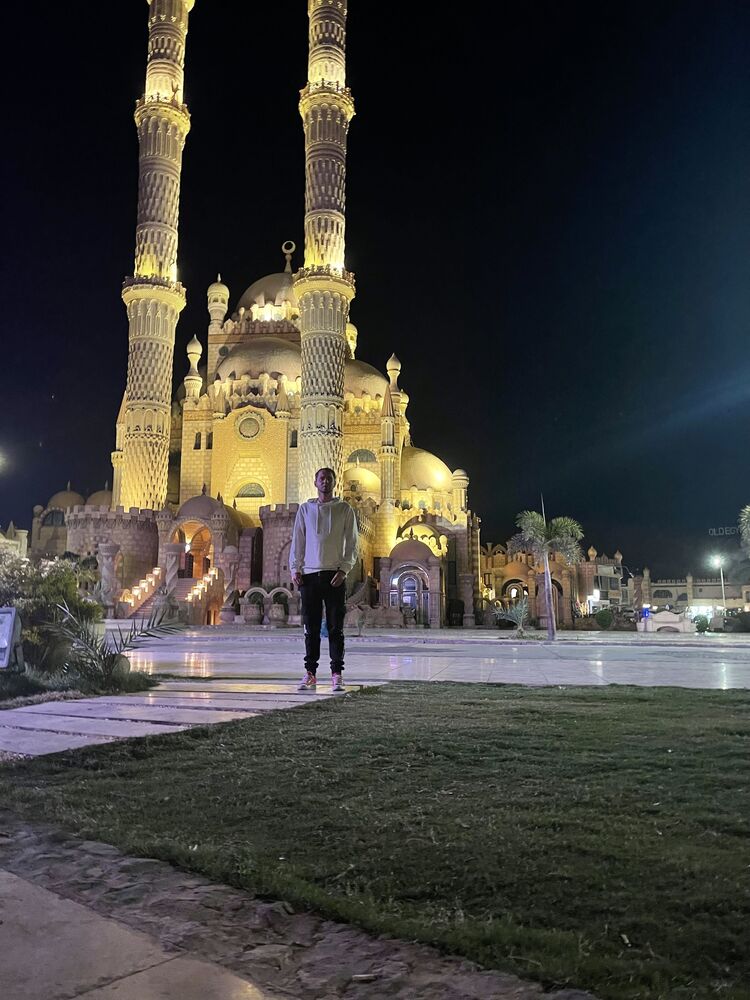  33202261  Radrigo, 52 ,    