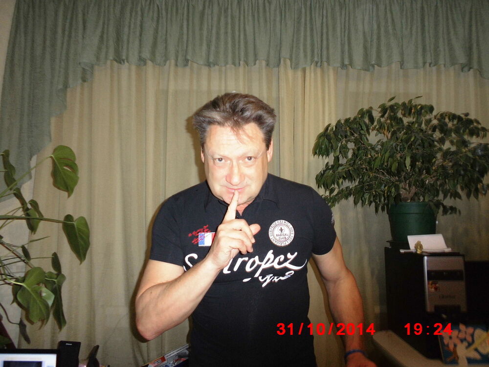  5194981  Igor, 59 ,    