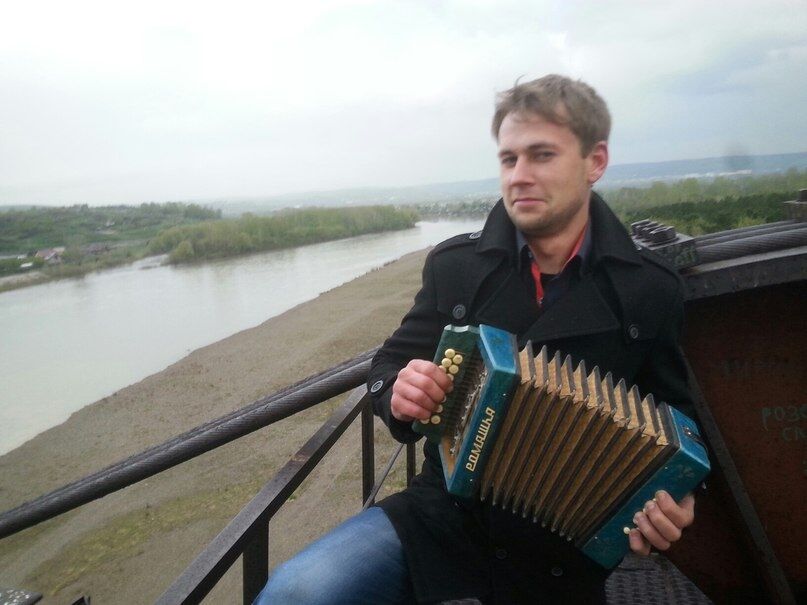 ,   Vladimir, 32 ,   c 