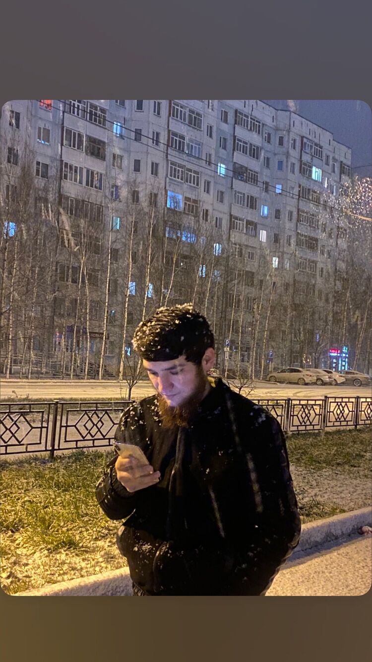  ,   Ali, 28 ,   ,   