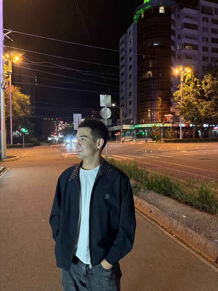  45045311  Nurik, 20 ,    