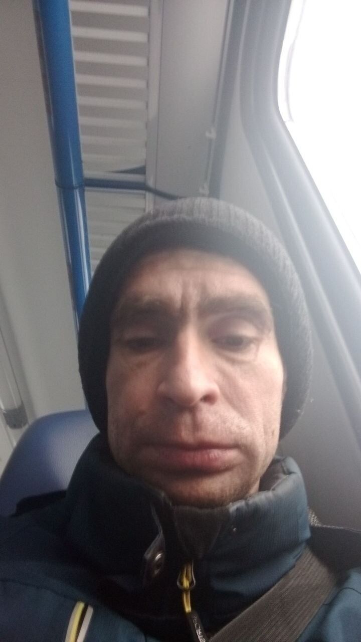  32590701  , 42 ,    