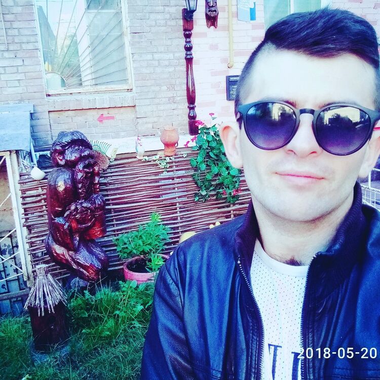  ,   Artur, 29 ,     , c 