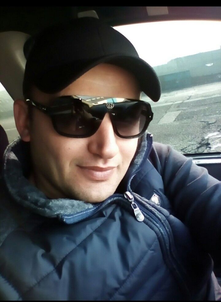  18730941  HAYK, 39 ,    
