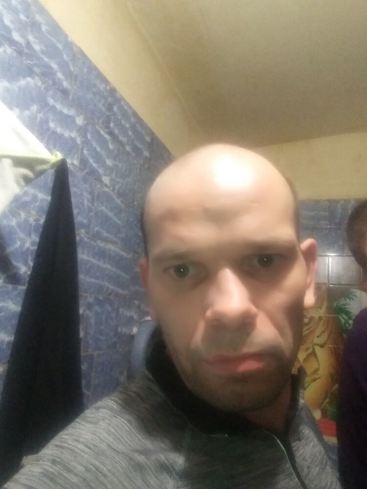  ,   Igor, 44 ,   ,   , c , 