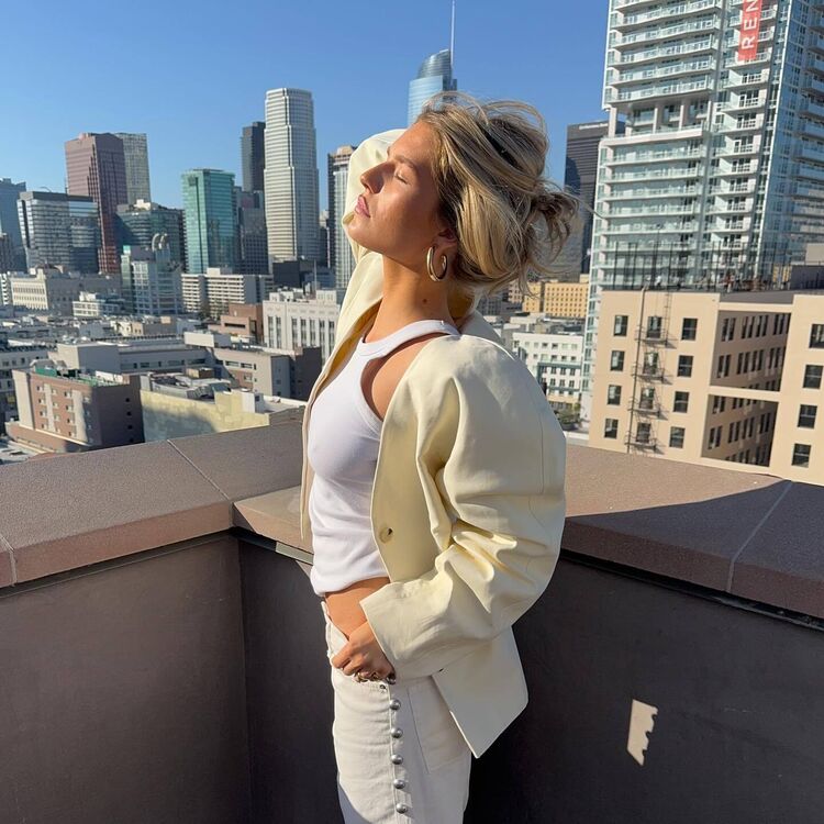  ,   , 27 ,   ,   
