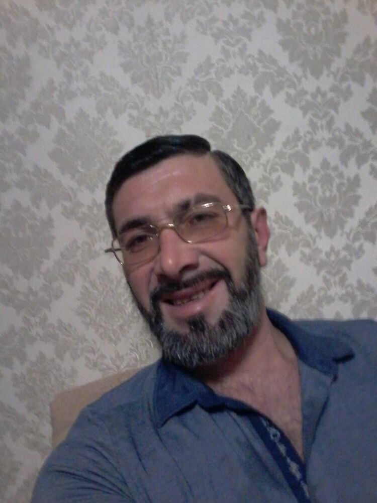  ,   Arkadi, 42 ,   c , 