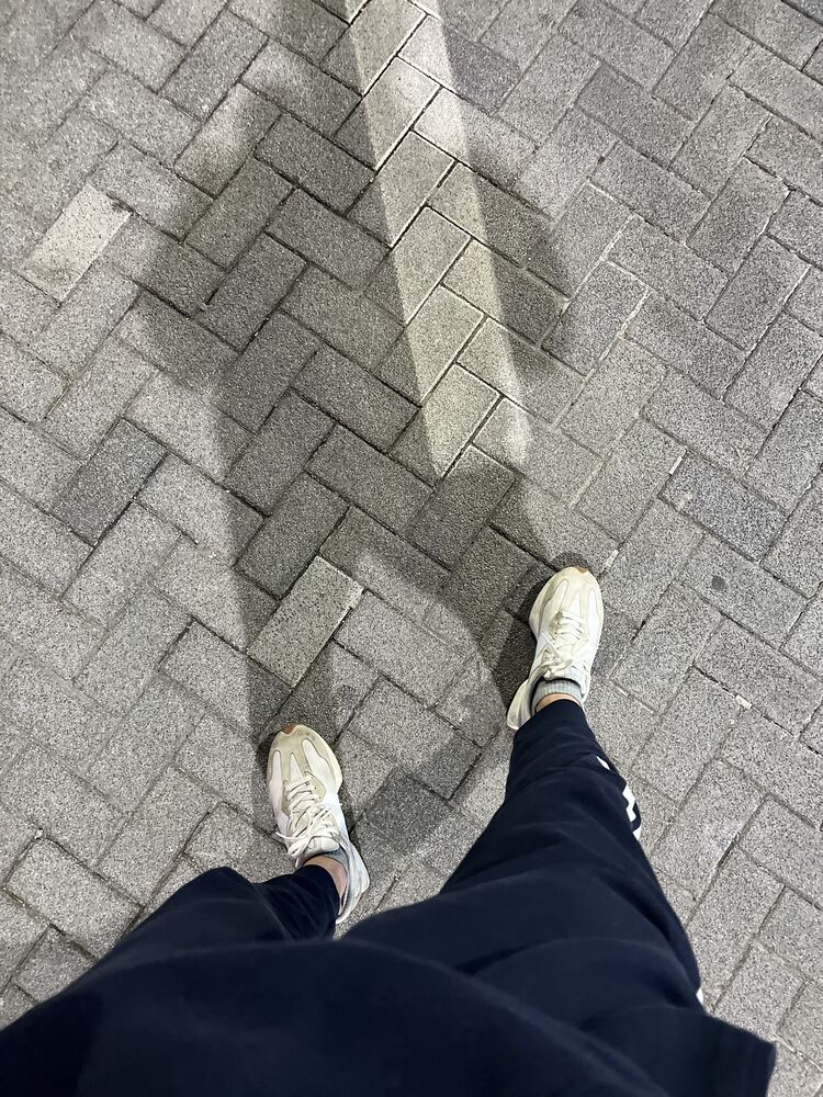  34522551  , 27 ,    