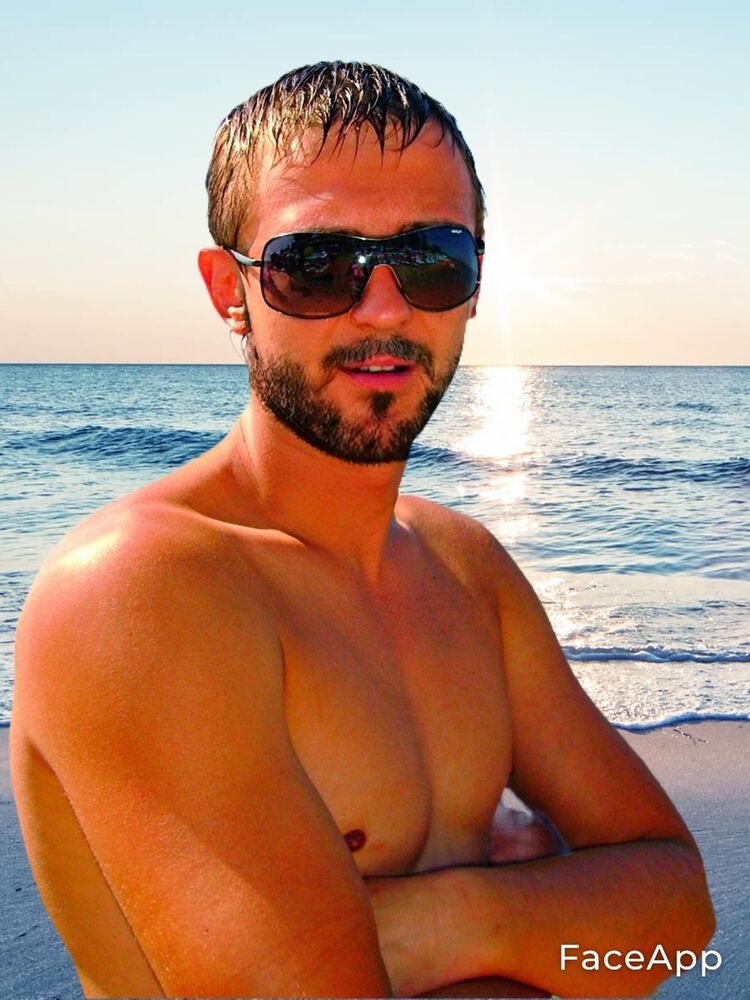  ,   MrRiminiMax, 41 ,   ,   , c 