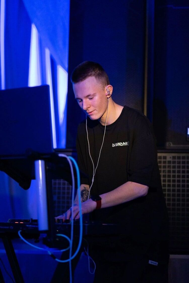 ���� 50547341 ����� Dj, 19 ���, ���� ���������� � ����������