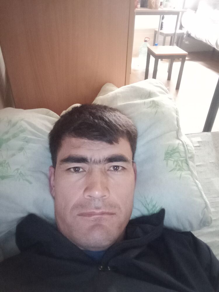  51749271  Tolik, 40 ,    