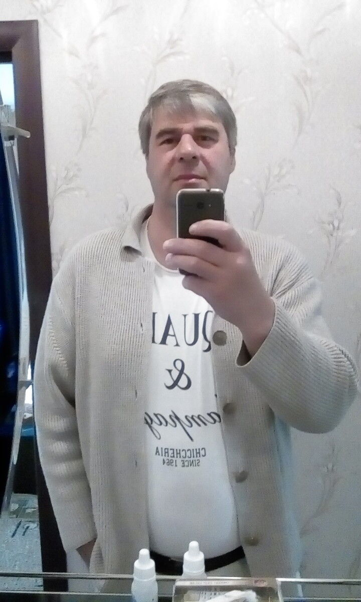  9768251  , 53 ,    