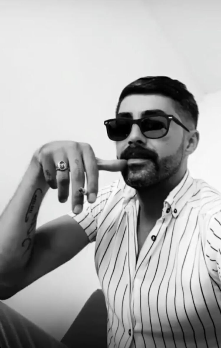  50749411  Serkan, 33 ,    