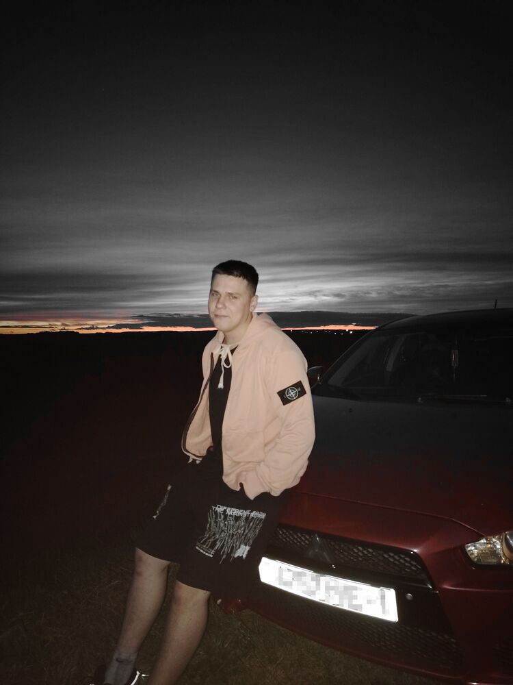  47355811  Matvey, 21 ,    