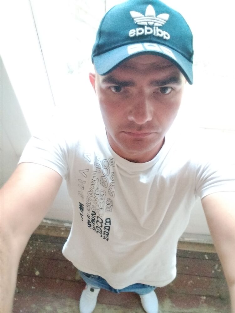  46473161  Sergei, 32 ,    