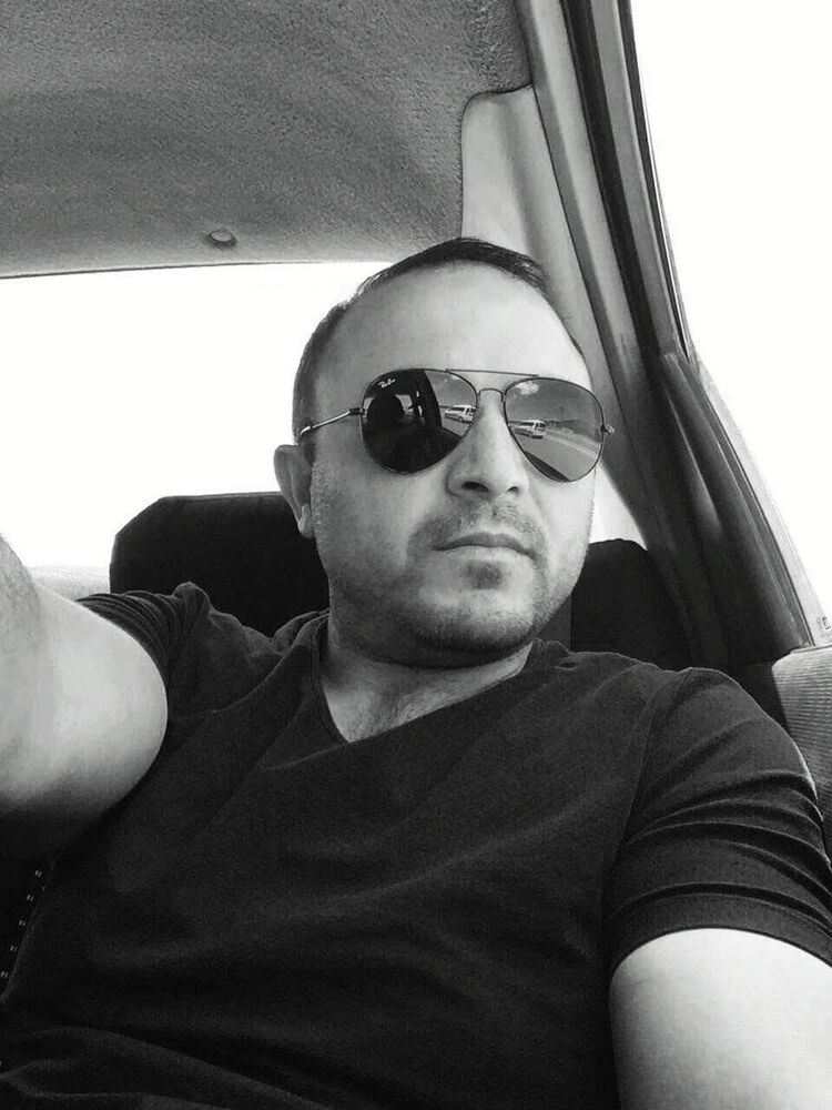  ,   Ali, 44 ,   ,   