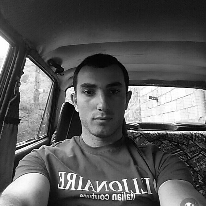  ,   Davit, 28 ,   ,   , c 