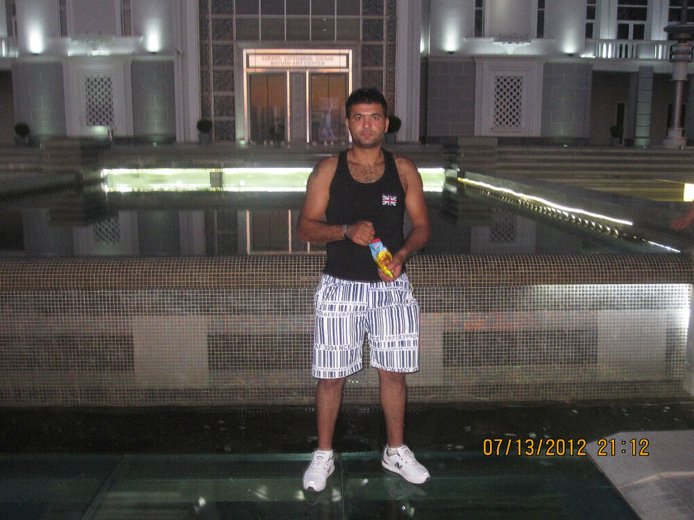  ,   Zura, 35 ,   ,   , c 