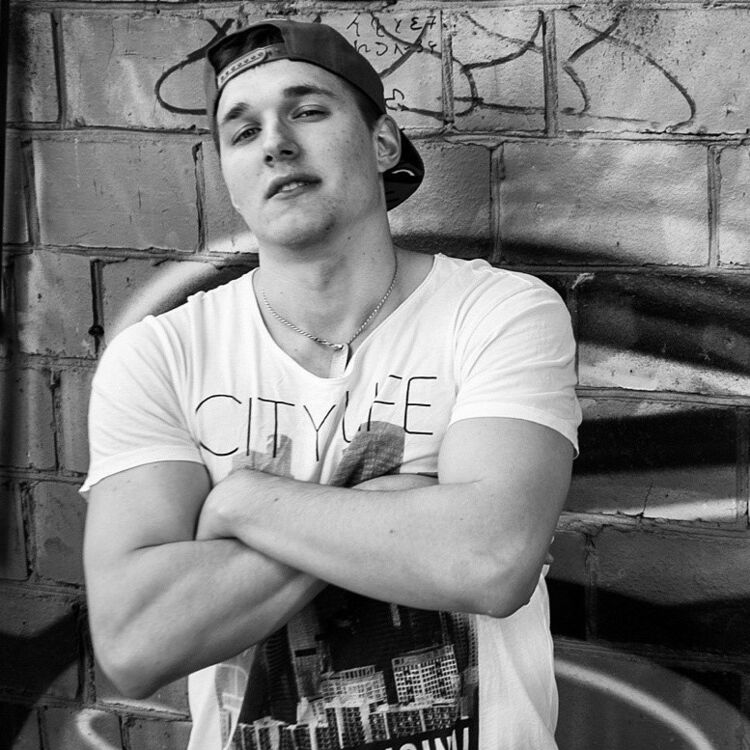 ���� 9421521 ������� ������, 31 ���, ���� ���������� � �����������