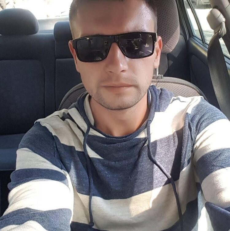  15853541  Ivan, 39 ,    