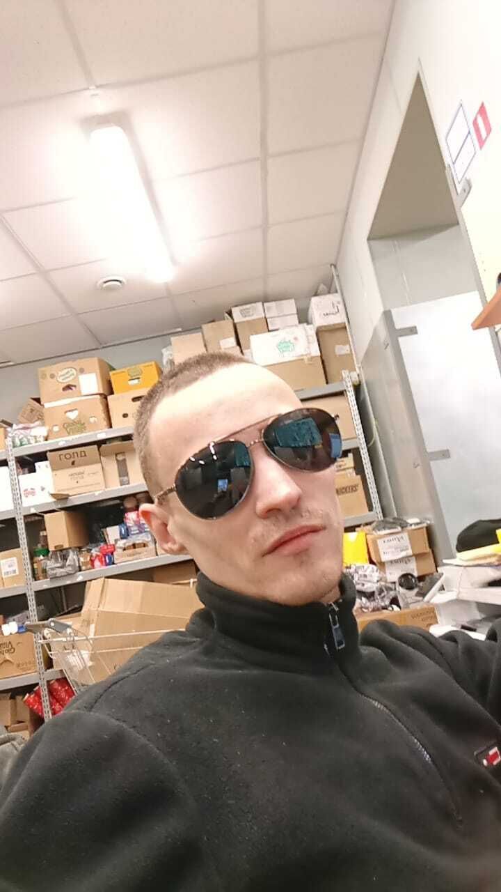  49827641  , 33 ,    
