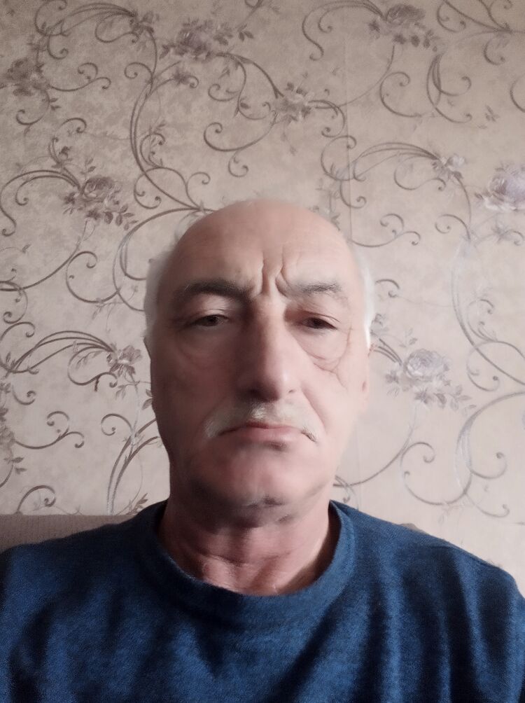  49254121  , 61 ,    