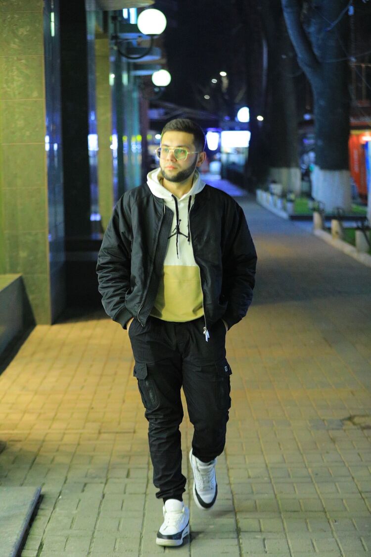  ,   Abror, 28 ,   ,   
