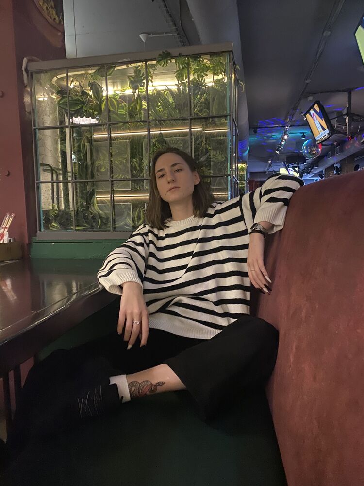  37637321  , 26 ,    --