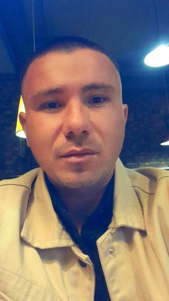  ,   Renatik, 30 ,   ,   