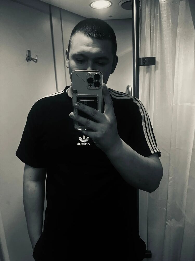  47647341  Evgeny, 21 ,    