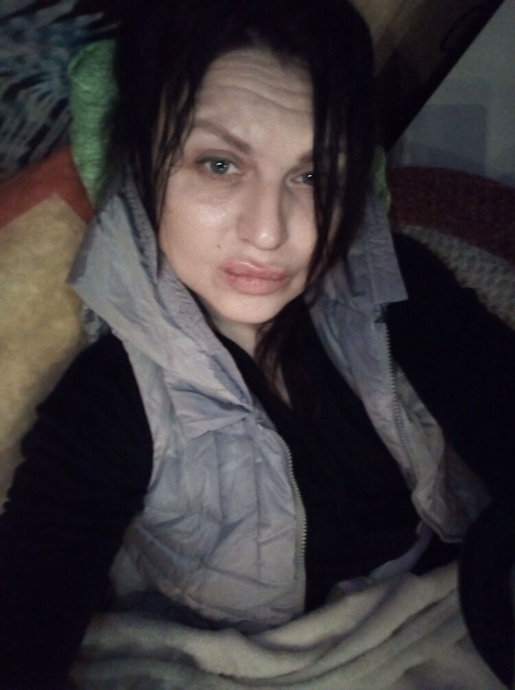  ,   Olga, 42 ,   ,   