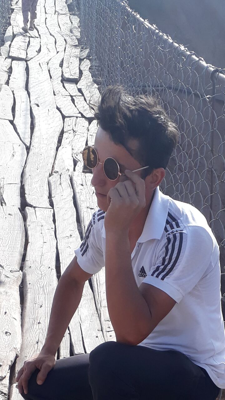  30428961  , 32 ,    -
