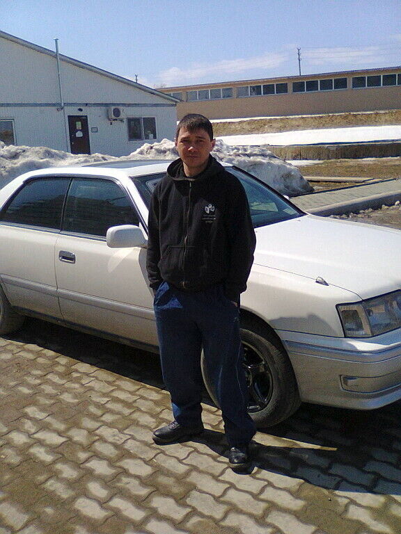  ,   Kolya, 47 ,   