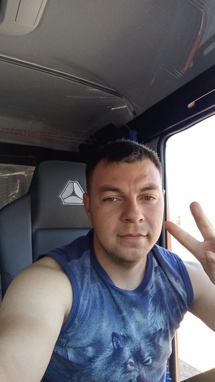  38936261  , 28 ,    