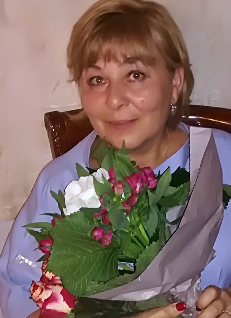  ,   Galina, 61 ,   c 