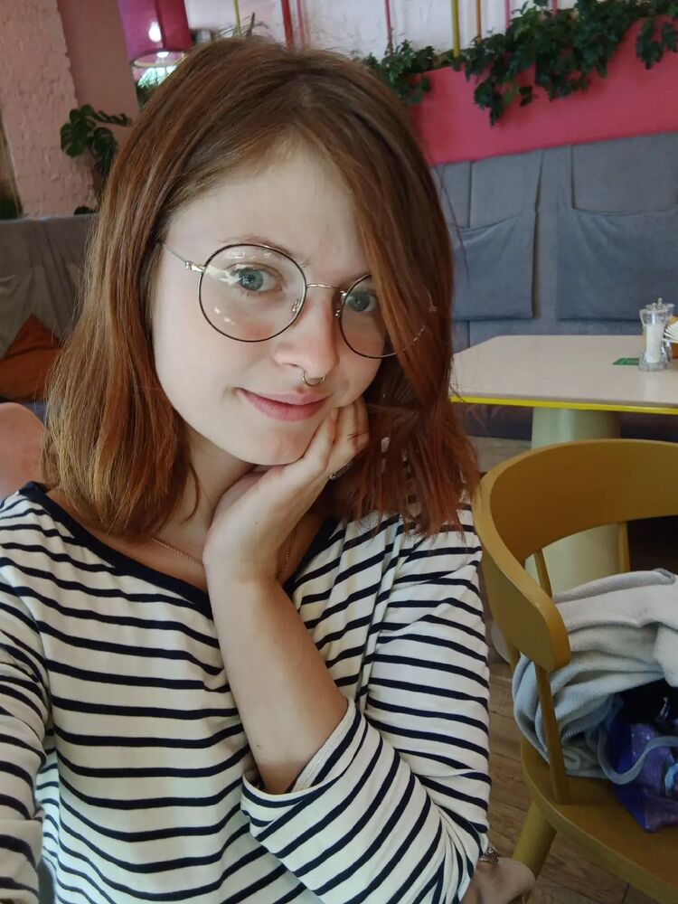  ,   Alexandra, 23 ,   , 