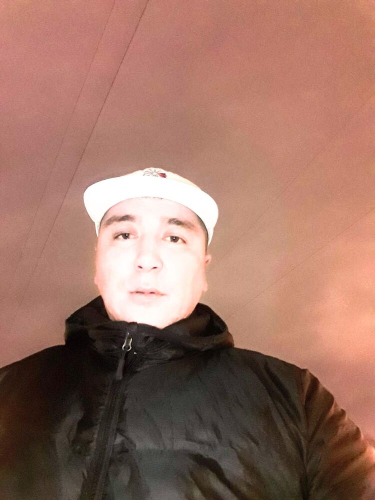  44644291  Bayel, 38 ,    