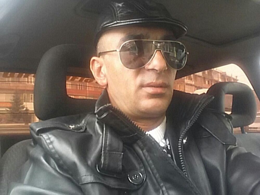  ,   Armen, 47 ,   ,   , c , 