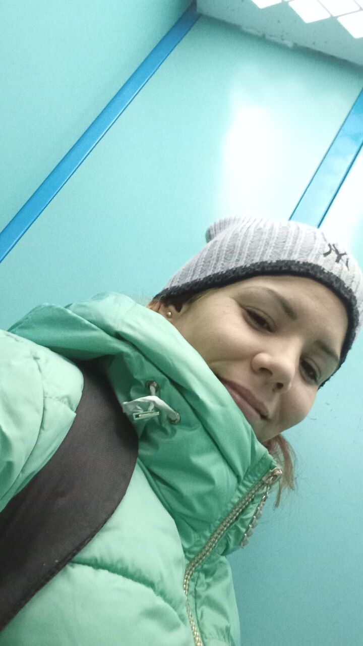  49543251  Heidi, 35 ,    