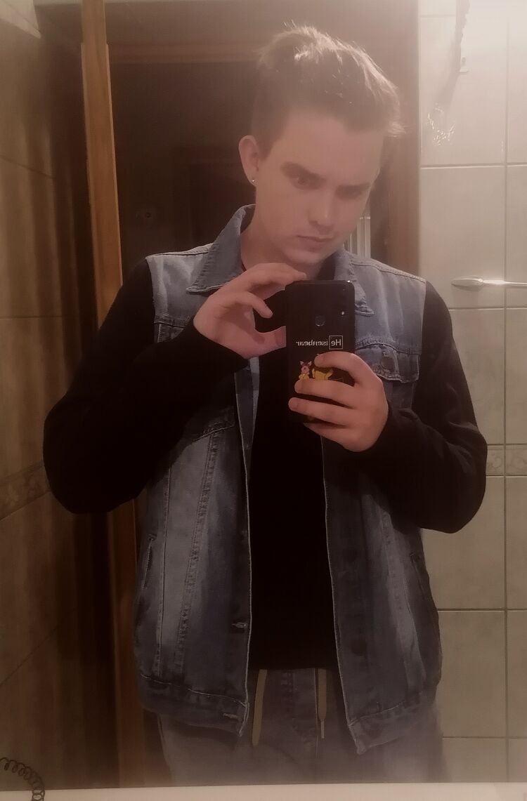  31154531  , 24 ,    