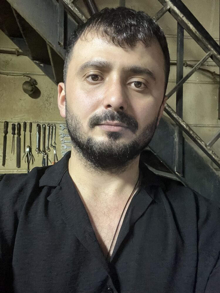  43955431  Mehmet, 34 ,    