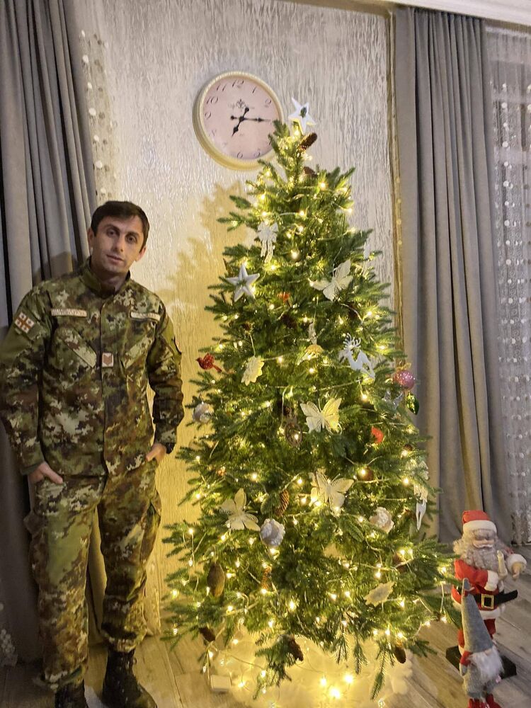  44469841  Ruslan, 37 ,    