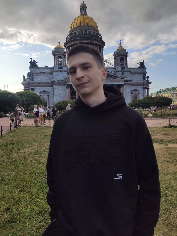  ,   Ilya, 23 ,   ,   , c , 