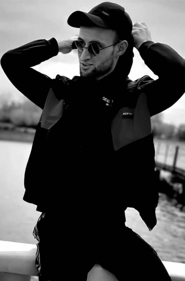 ���������� �������, ���� ����� �����, 24 ����, ������������ 