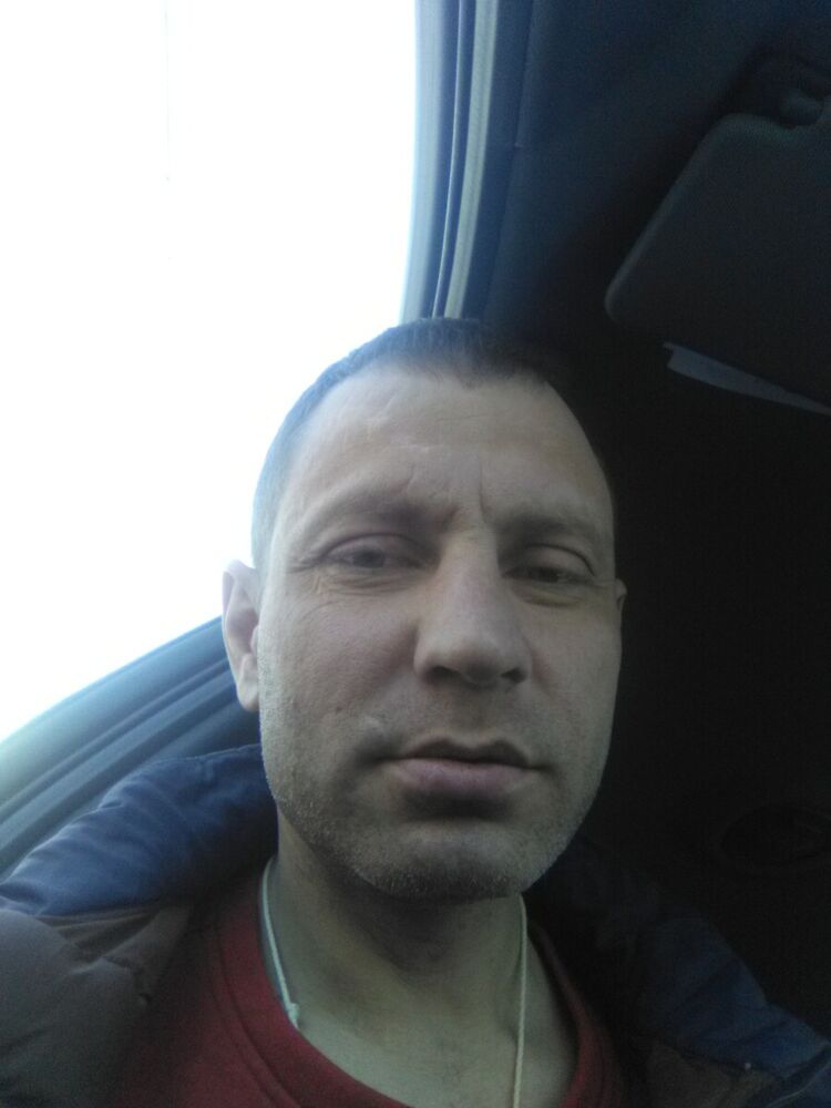  22037521  , 44 ,    