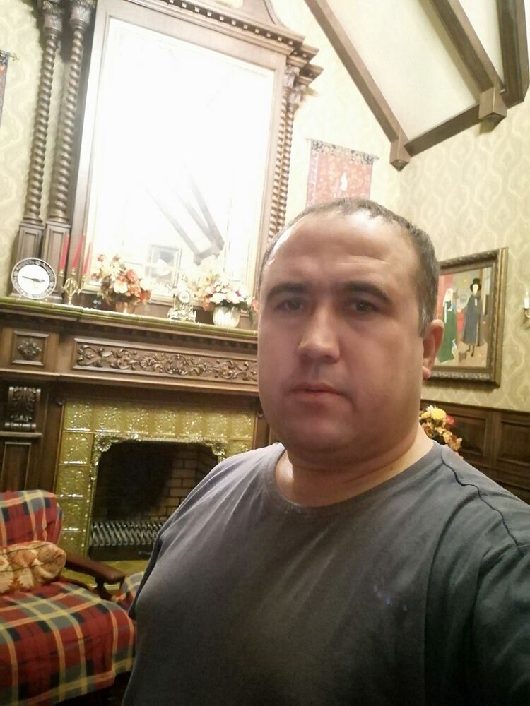  ,   Izat Karomov, 44 ,   ,   , c 